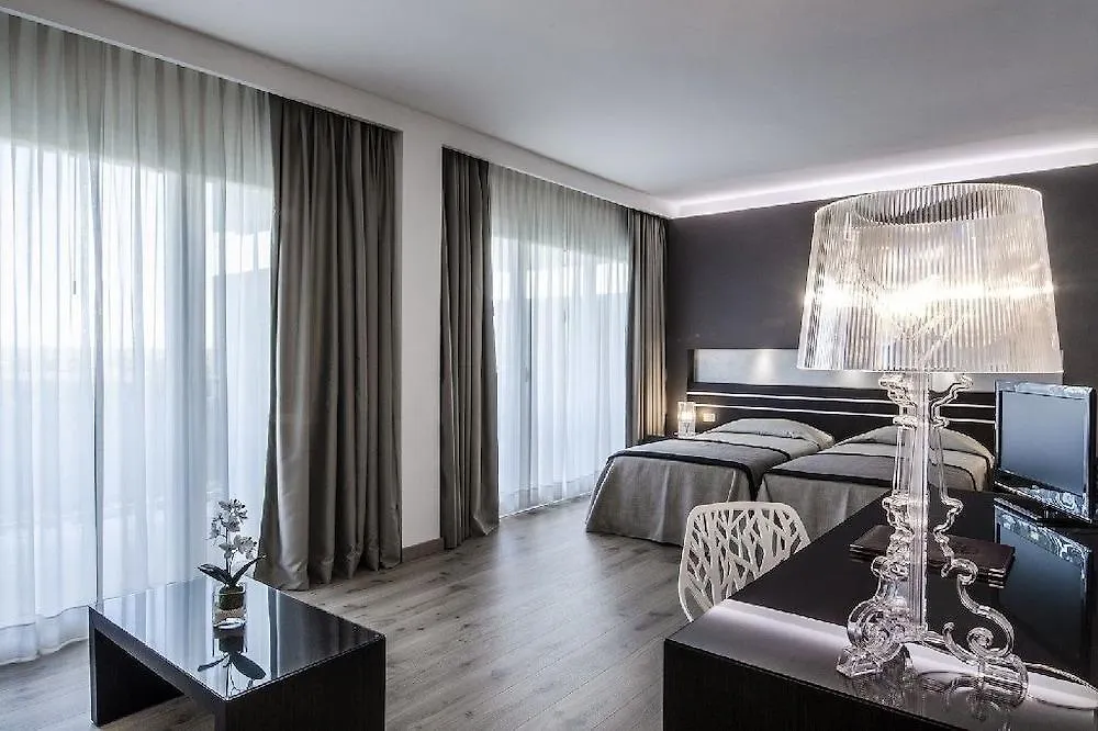 Hotel Des Bains Terme Montegrotto Terme 4*,